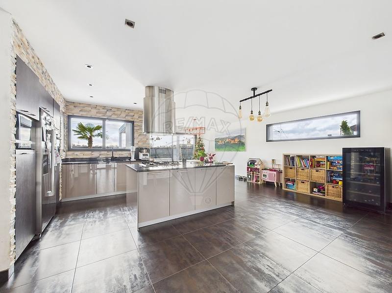 Maison - 124 m² - 5 pièces