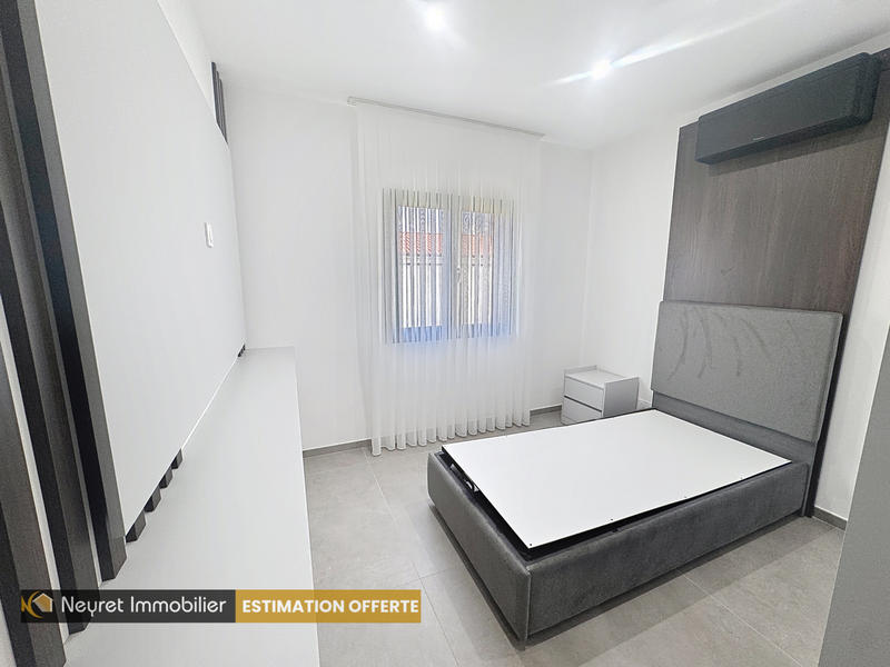 Maison - 237 m² - 9 pièces