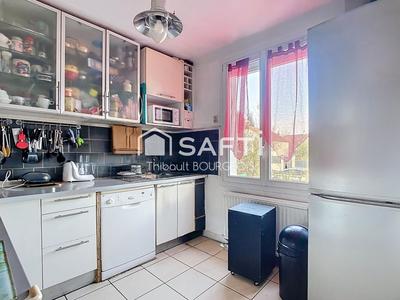 Maison - 77 m² - 5 pièces