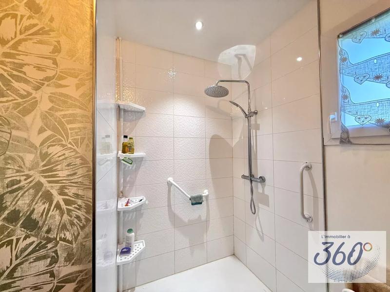 Maison - 85 m² - 4 pièces