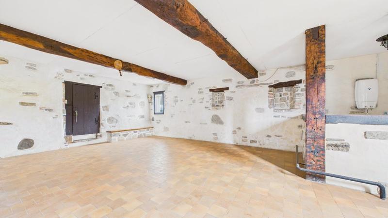 Maison - 300 m² - 7 pièces