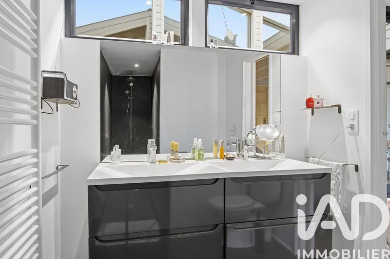 Loft - 195 m² - 5 pièces