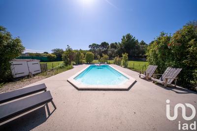 Maison - 261 m² - 6 pièces