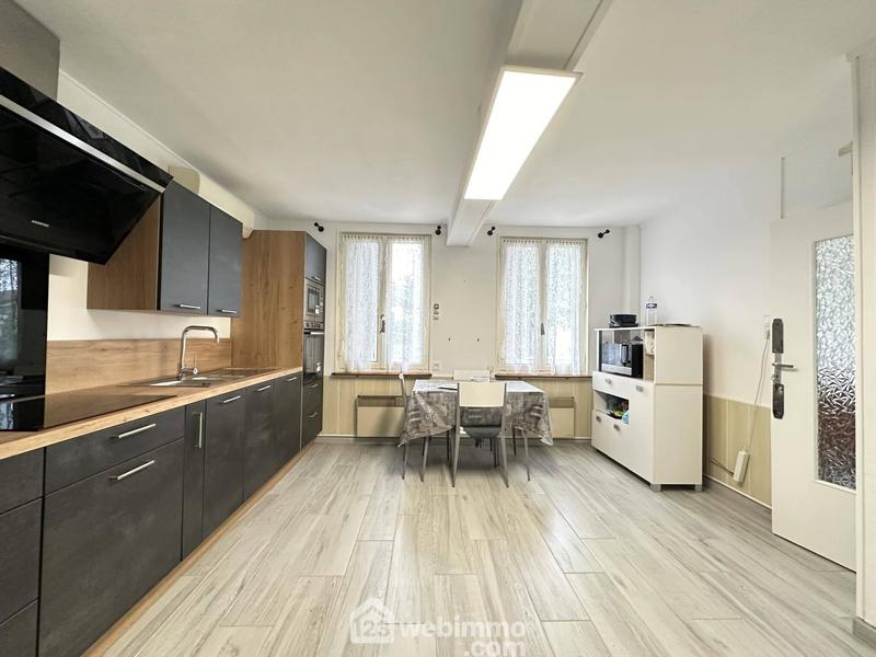 Maison - 127 m² - 6 pièces