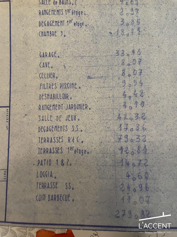 Villa - 230 m² - 7 pièces