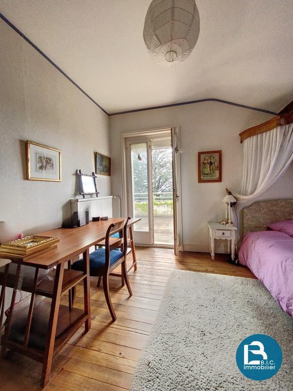 Maison - 160 m² - 8 pièces