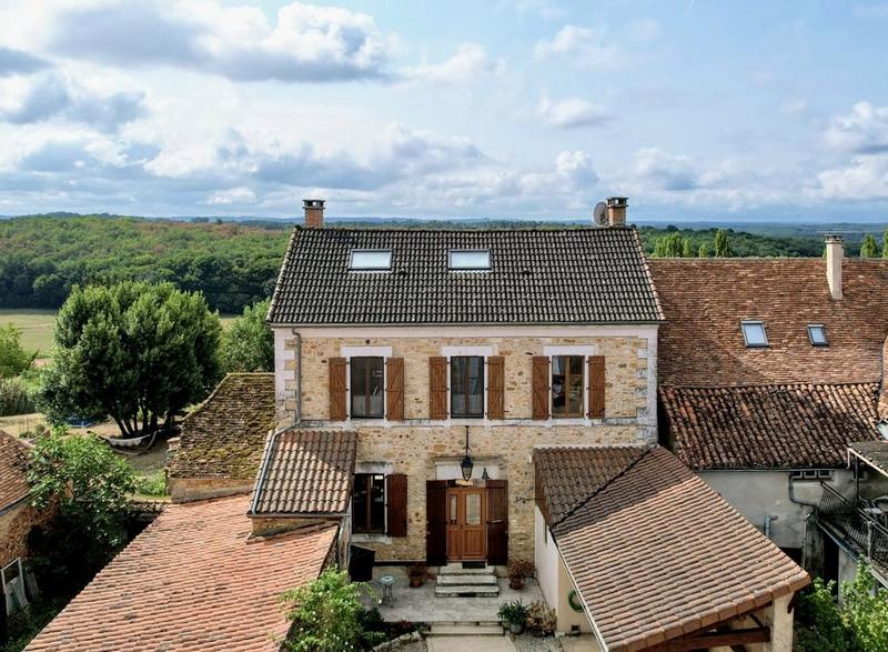 Maison - 120 m² - 6 pièces