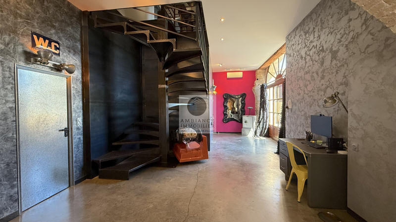 Maison - 205 m² - 7 pièces