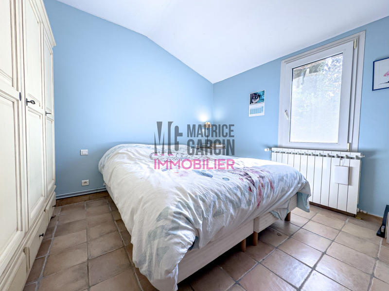 Maison - 276 m² - 8 pièces