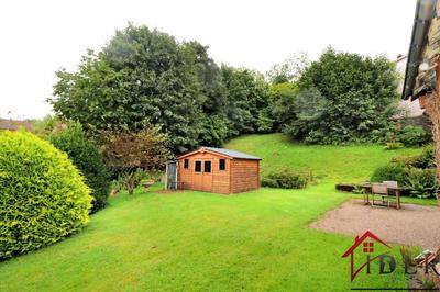 Maison - 179 m² - 9 pièces