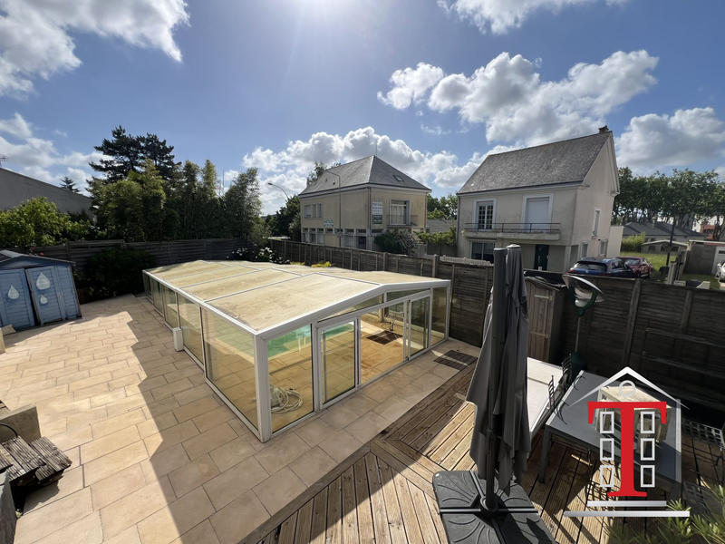 Maison - 200 m² - 8 pièces