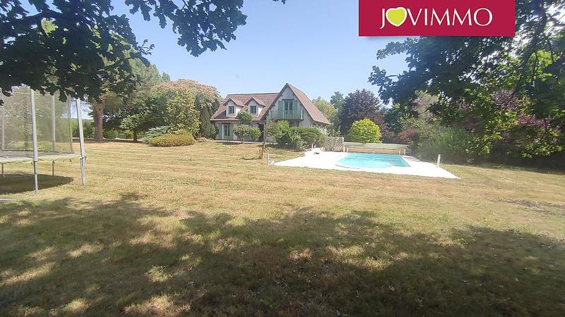 Maison - 180 m² - 7 pièces