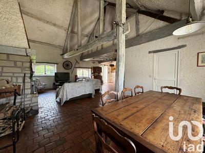 Maison - 234 m² - 8 pièces