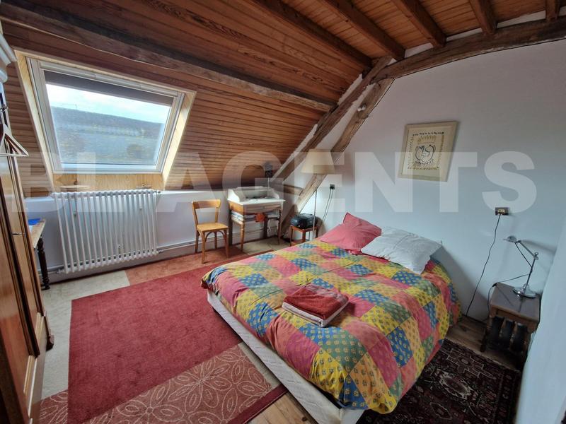 Propriété - 342 m² - 12 pièces