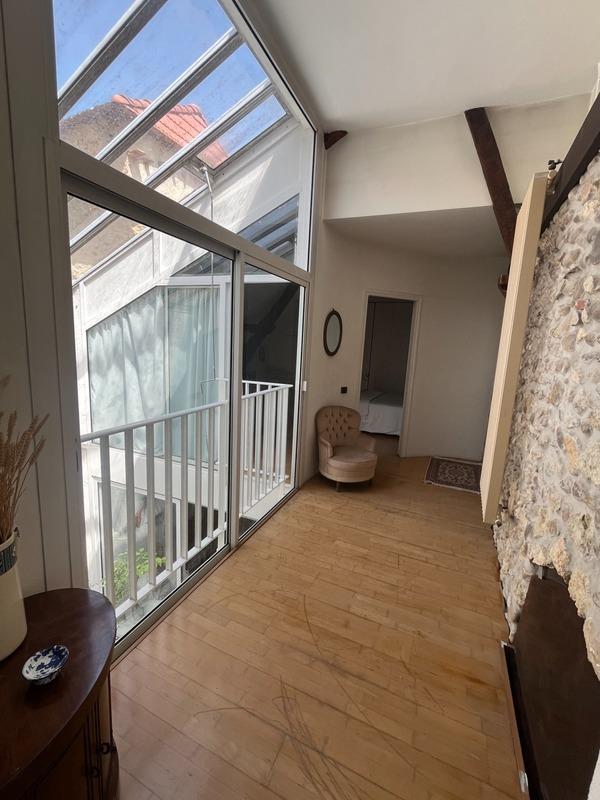Maison - 310 m² - 8 pièces
