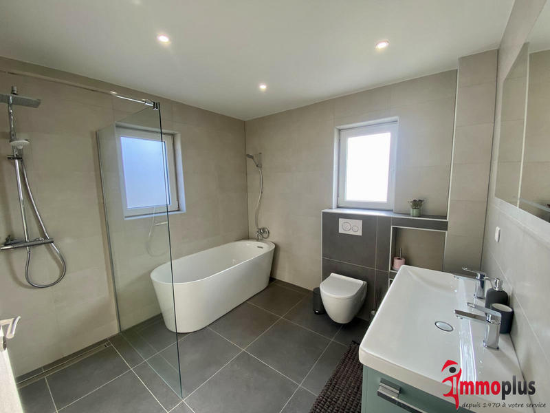 Maison - 115 m² - 6 pièces