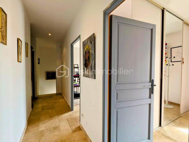 Demeure - 196 m² - 5 pièces