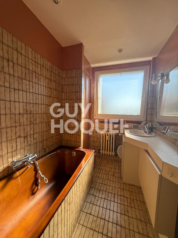 Appartement - 82 m² - 3 pièces