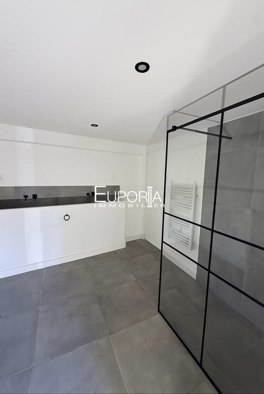 Maison - 130 m² - 4 pièces