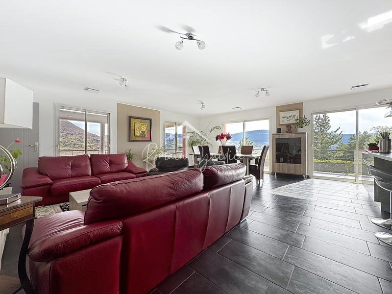 Villa - 140 m² - 5 pièces