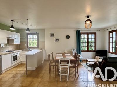 Maison - 74 m² - 4 pièces
