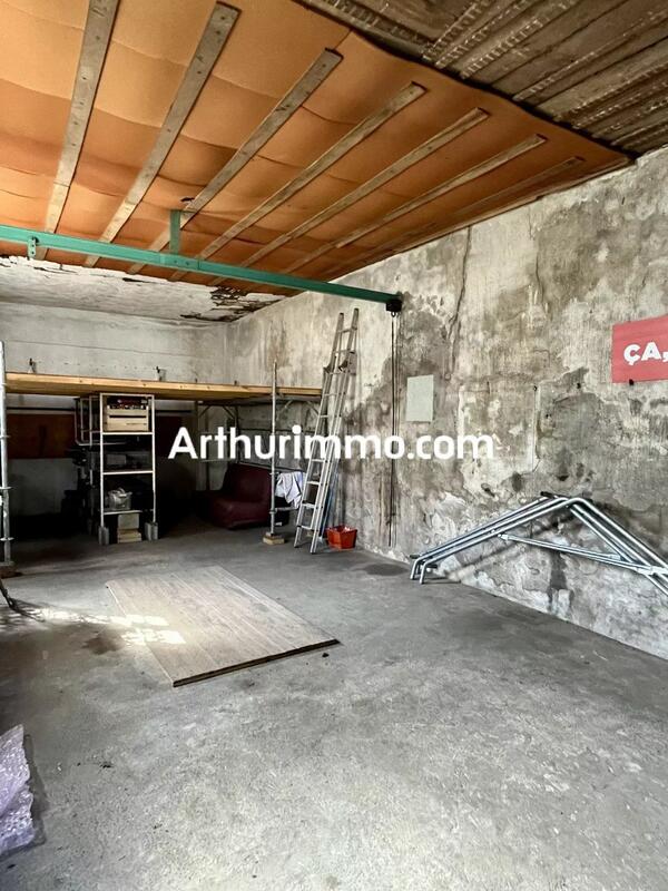 Parking / Garage - 50 m²