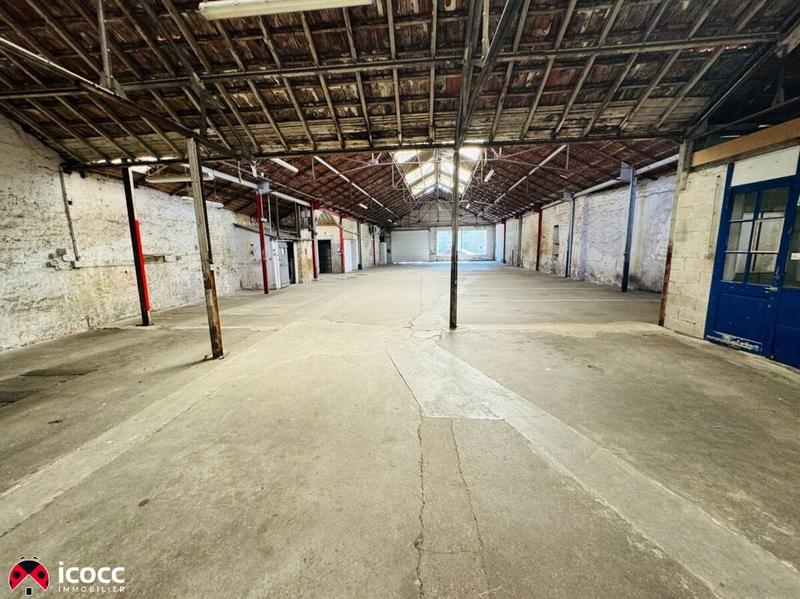 Local d'activités - 670 m² - 7 pièces