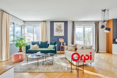 Maison - 190 m² - 8 pièces