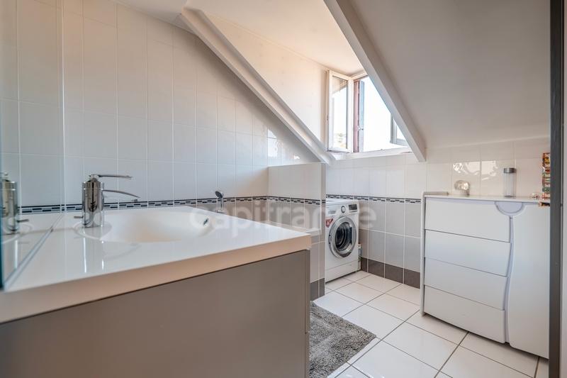 Appartement ancien - 129 m² - 6 pièces