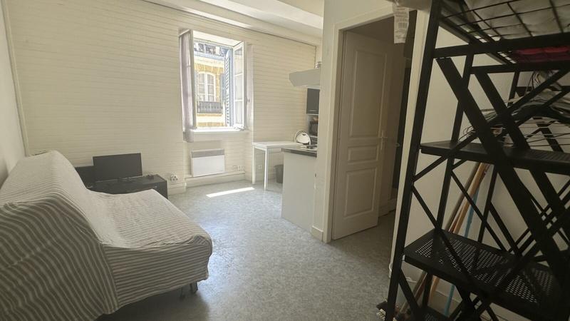 Studio - 16 m² - 1 pièce