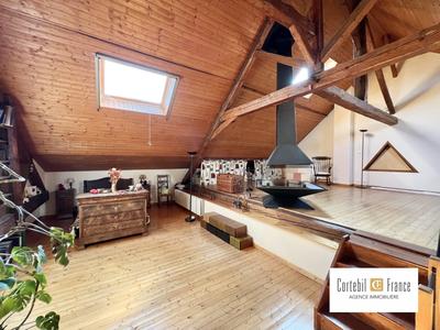 Maison - 270 m² - 5 pièces