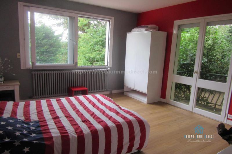 Propriété - 276 m² - 6 pièces