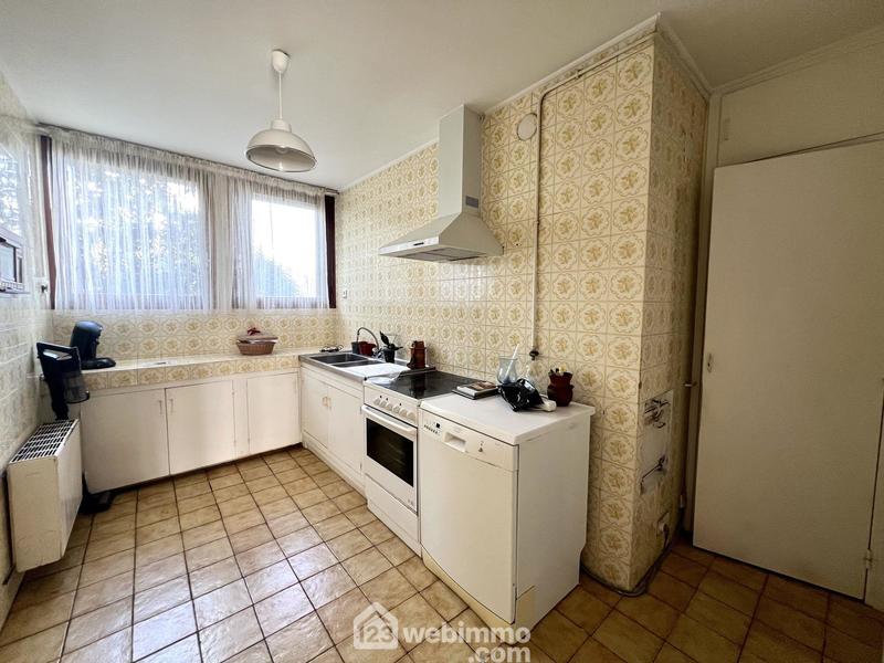 Appartement - 102 m² - 6 pièces