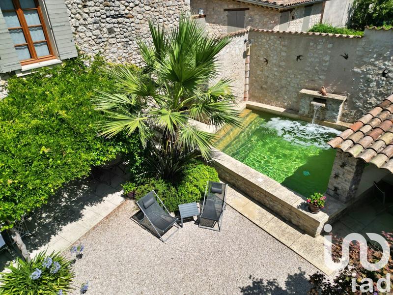 Maison - 400 m² - 10 pièces