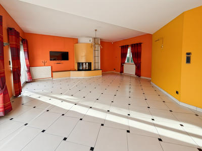Maison - 228 m² - 7 pièces