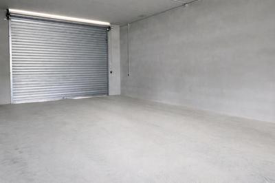 Entrepôt - 90 m² - 2 pièces