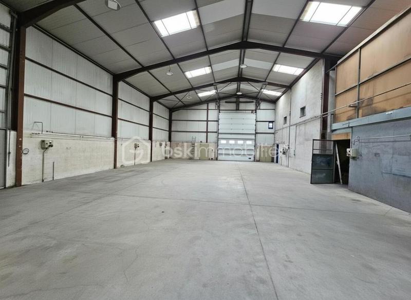 Bureau - 770 m² - 8 pièces