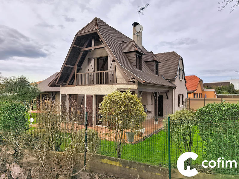 Maison - 209 m² - 8 pièces