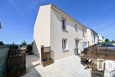 Maison - 101 m² - 5 pièces