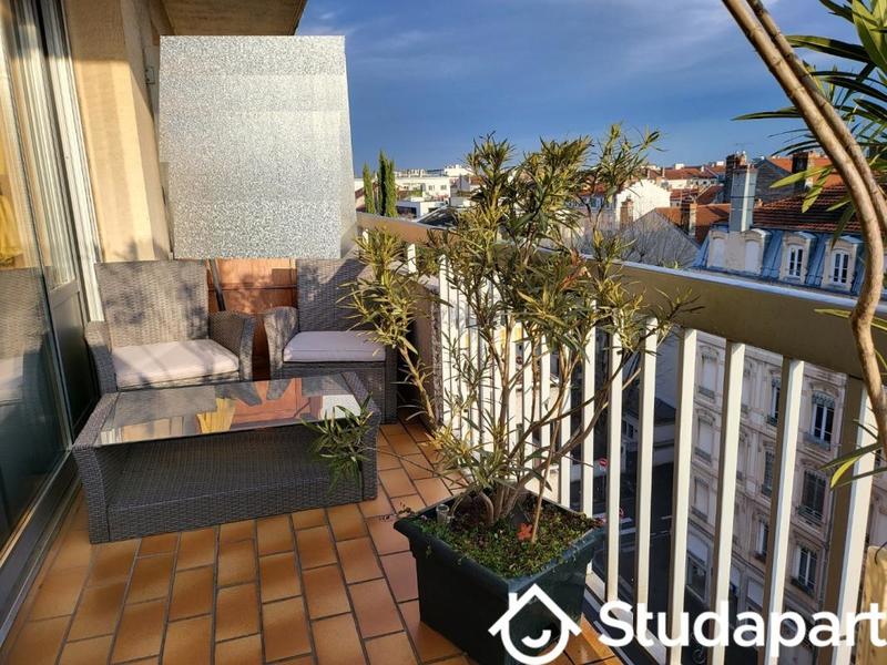 Chambre - 15 m² - 1 pièce