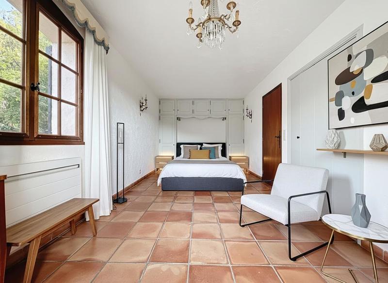 Maison - 162 m² - 6 pièces