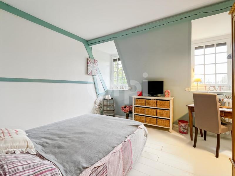 Maison - 231 m² - 8 pièces