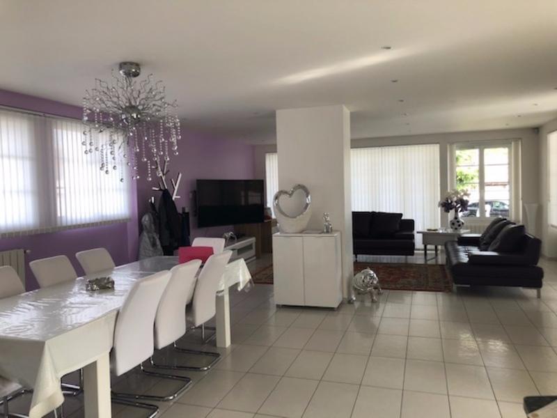 Maison - 300 m² - 12 pièces