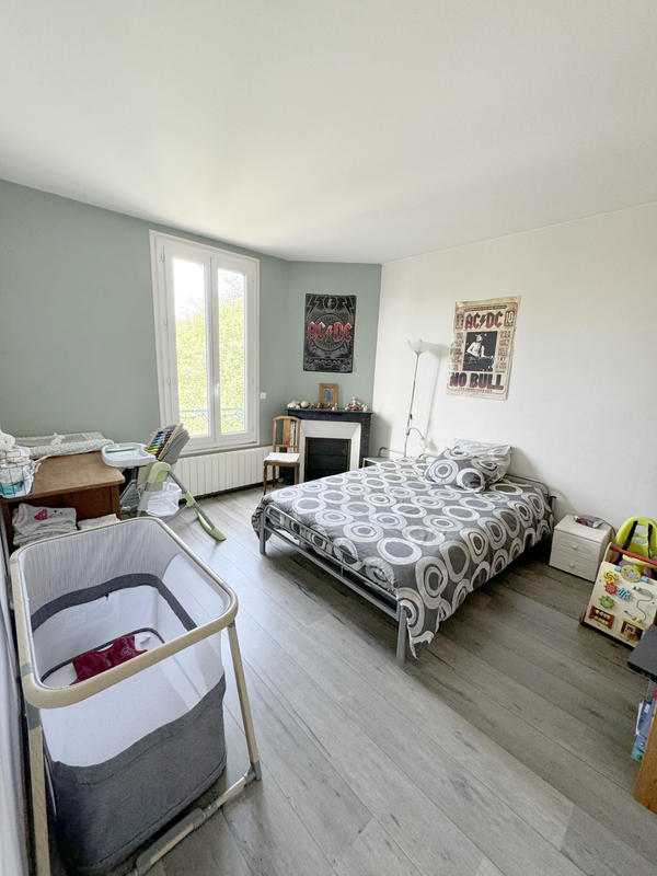 Maison - 209 m² - 8 pièces