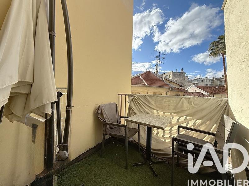 Maison - 180 m² - 8 pièces