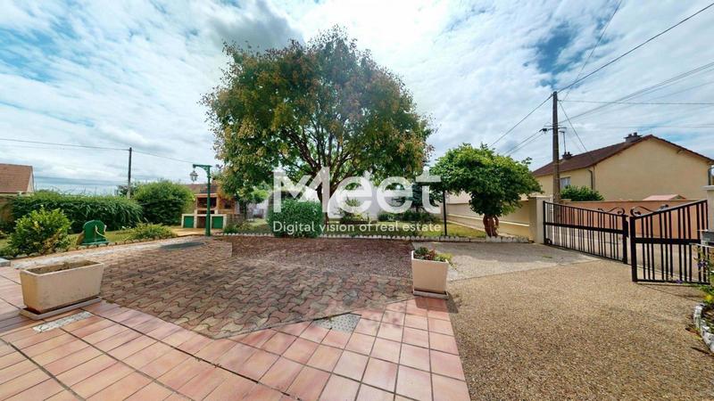 Pavillon - 130 m² - 7 pièces