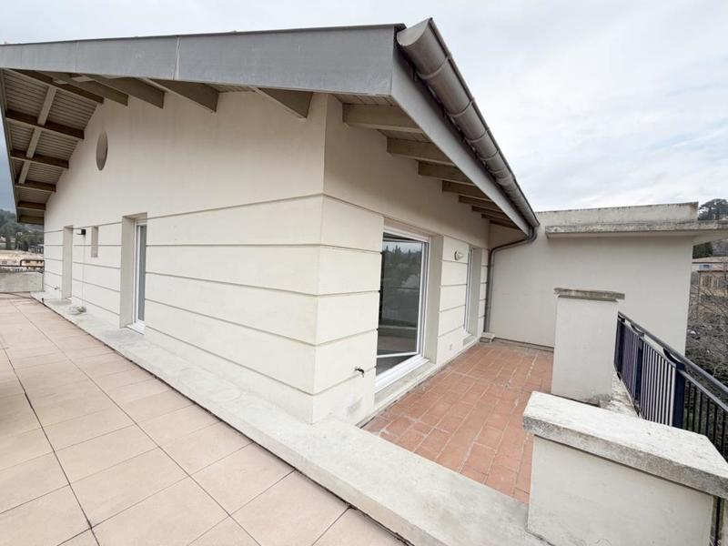 Appartement - 124 m² - 5 pièces