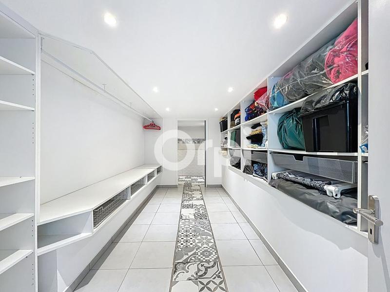 Maison - 162 m² - 6 pièces