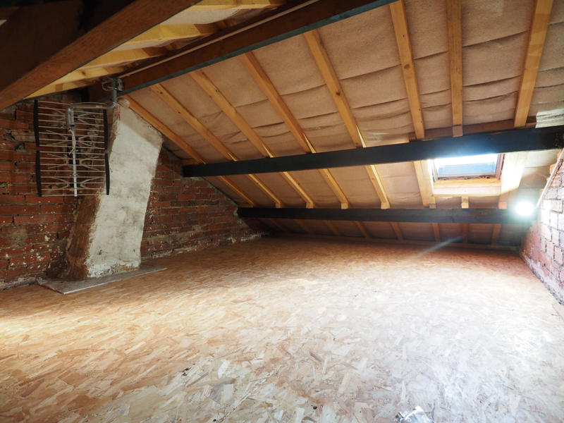 Maison - 85 m² - 5 pièces