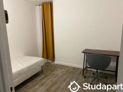 Chambre - 12 m² - 1 pièce